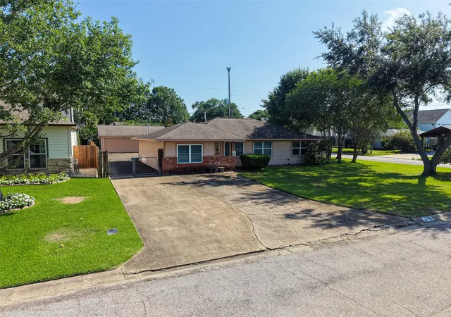 1st image of 9602 Long Branch Ln, Houston, TX 77055 | MLS# 90211705