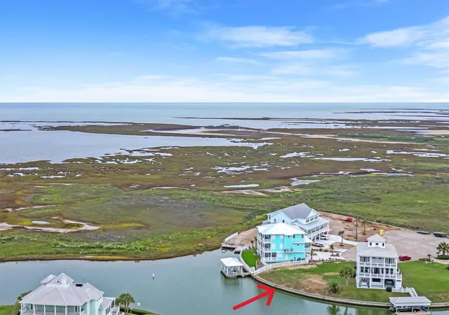 17th image of 4003 S Sunset Bay Dr, Galveston, TX 77554 | MLS# 96643403