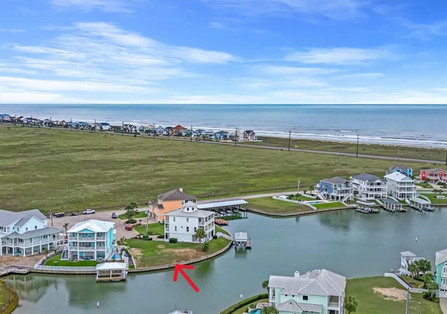 4th image of 4003 S Sunset Bay Dr, Galveston, TX 77554 | MLS# 96643403