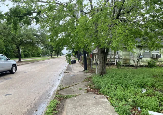 Photo 1 of Land for sale at 3013 Altoona St, Houston, TX 77026 | MLS# 97524538 | Listing updated on 2026-07-12