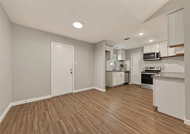 4th image of 3417 Needville Ave, Needville, TX 77461 | MLS# 9936460