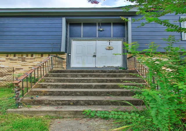 2nd image of 13115 Maxim Dr, Houston, TX 77065 | MLS# 71319033