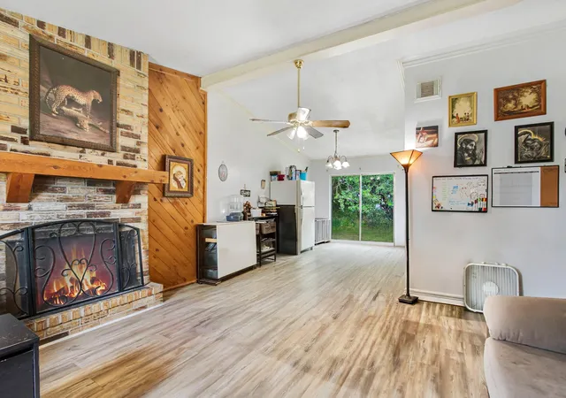 3rd image of 13115 Maxim Dr, Houston, TX 77065 | MLS# 71319033