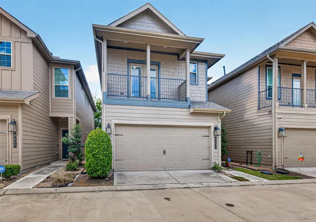 Photo 3 of Single family home for sale at 8659 Cedardale Park Dr, Houston, TX 77063 | MLS# 41646866 | Listing updated on 2026-09-02