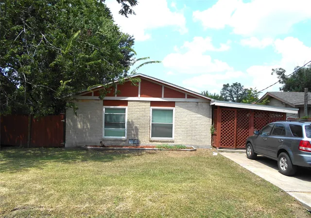 Photo 1 of Single family home for sale at 14621 Renault St, Houston, TX 77015 | MLS# 74382322 | Listing updated on 2026-08-26