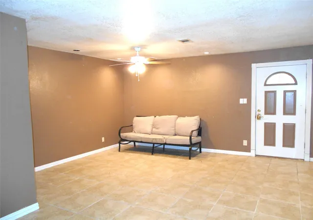 Photo 2 of Single family home for sale at 14621 Renault St, Houston, TX 77015 | MLS# 74382322 | Listing updated on 2026-08-26