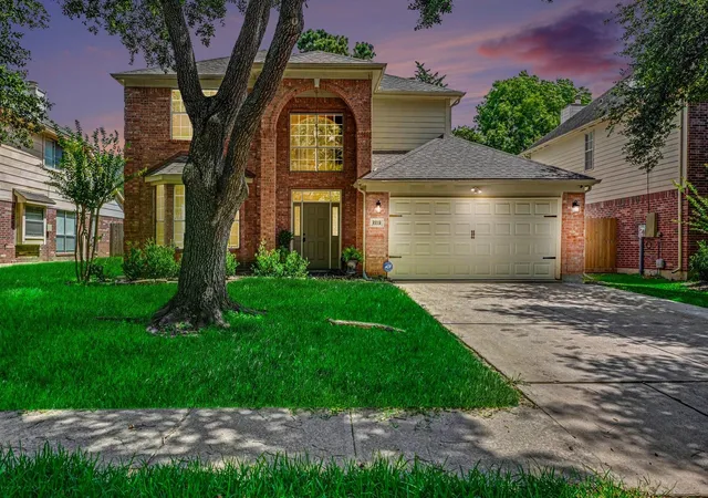 1st image of 2212 Palm Lagoon Dr, League City, TX 77573 | MLS# 83712357