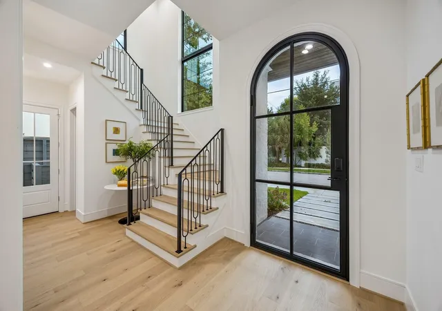 Photo 2 of Single family home for sale at 1202 W Drew, Houston, TX 77006 | MLS# 69122938 | Listing updated on 2026-09-15
