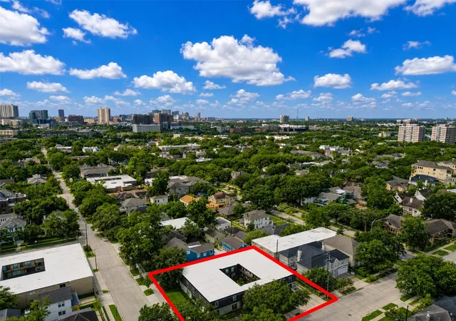 2nd image of 3402 Garrott St, Houston, TX 77006