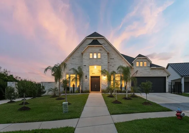 Homes for sale in Kemah, TX | 508 Amalfi Dr, Kemah, TX 77565 | MLS# 12699786