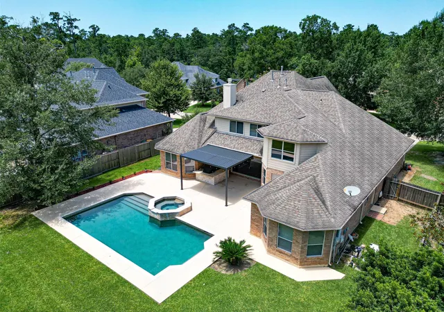 Photo 1 of Single family home for sale at 45 Marquise Oaks Pl Pl, The Woodlands, TX 77382 | MLS# 75759236 | Listing updated on 2026-09-10