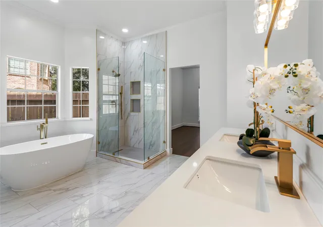 3rd image of 1221 Wedgewood Dr, Sugar Land, TX 77478 | MLS# 39907351