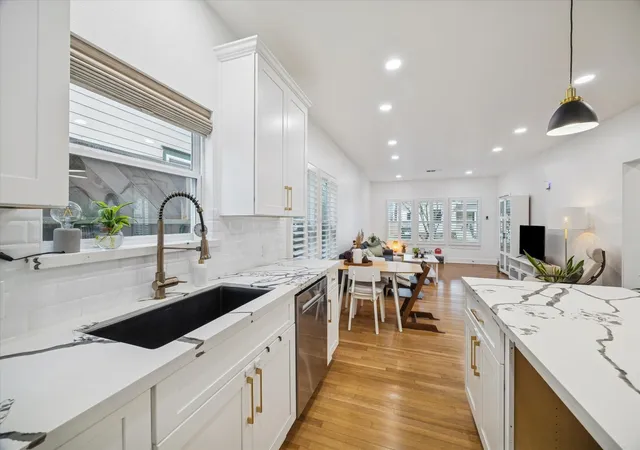 2nd image of 207 Tabor St, Houston, TX 77009 | MLS# 90070708