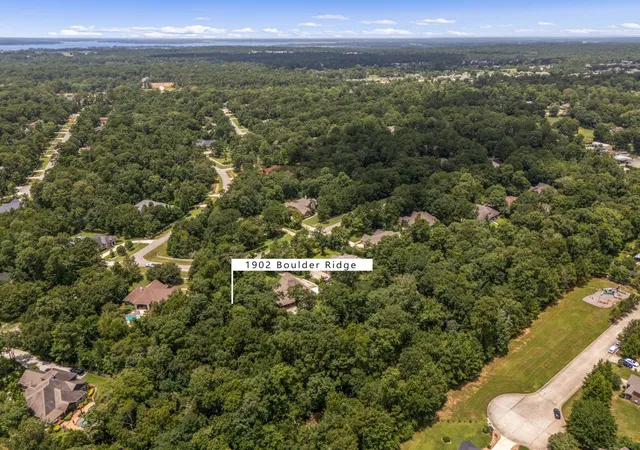 3rd image of 1902 Boulder Ridge Dr, Conroe, TX 77304 | MLS# 47426317