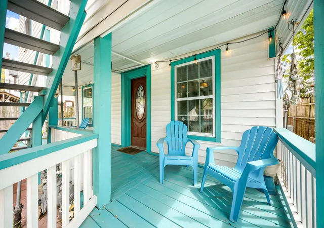 2nd image of 2014 39th St, Galveston, TX 77550 | MLS# 85973102