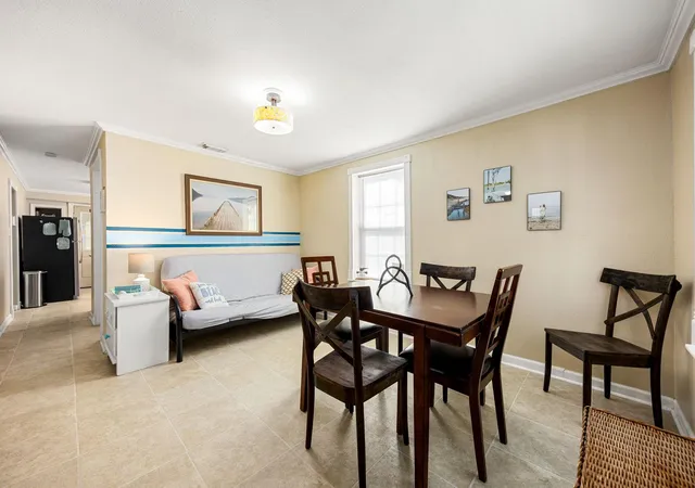 3rd image of 2014 39Th St, Galveston, TX 77550 | MLS# 85973102