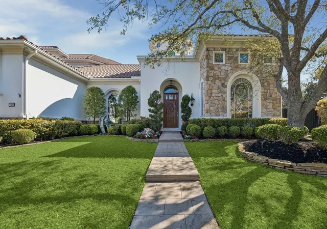 1st image of 11602 Versailles Lakes Ln, Houston, TX 77082 | MLS# 93660557
