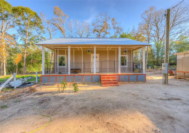 Photo 2 of Single family home for sale at 186 Baletka Blvd, Livingston, TX 77351 | MLS# 83046391 | Listing updated on 2026-08-18