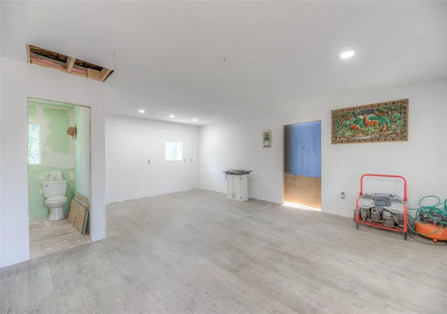 Photo 4 of Single family home for sale at 186 Baletka Blvd, Livingston, TX 77351 | MLS# 83046391 | Listing updated on 2026-08-18