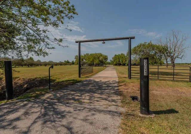 Photo 2 of Single family home for sale at 901 Casey St, Beaumont, TX 77713 | MLS# 57443915 | Listing updated on 2026-08-30
