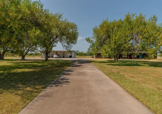 Photo 3 of Single family home for sale at 901 Casey St, Beaumont, TX 77713 | MLS# 57443915 | Listing updated on 2026-08-30