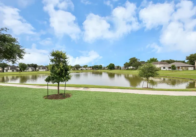 Photo 3 of Sale Pending at 23127 N Waterlake Dr, Richmond, TX 77406 | MLS# 50437765 | Listing updated on 2026-09-16