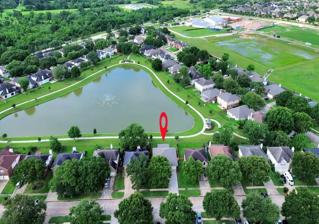 Photo 3 of Sale Pending at 23127 N Waterlake Dr, Richmond, TX 77406 | MLS# 50437765 | Listing updated on 2026-09-16