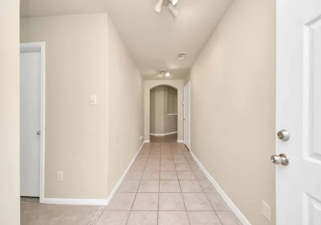 Photo 4 of Sale Pending at 23127 N Waterlake Dr, Richmond, TX 77406 | MLS# 50437765 | Listing updated on 2026-09-16
