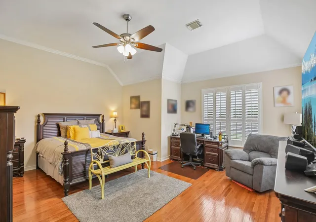 Photo 3 of Single family home for sale at 2908 Park Bnd Dr, Friendswood, TX 77546 | MLS# 66385946 | Listing updated on 2026-09-17