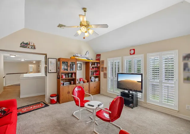 Photo 3 of Single family home for sale at 2908 Park Bnd Dr, Friendswood, TX 77546 | MLS# 66385946 | Listing updated on 2026-09-17