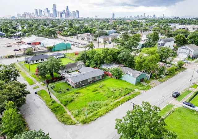 Photo 1 of Land for sale at 0 Orr, Houston, TX 77009 | MLS# 35066035 | Listing updated on 2026-07-21
