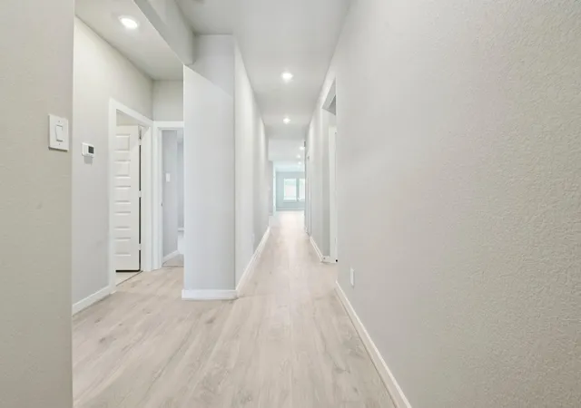 2nd image of 8206 Blackwell Cove Dr, Baytown, TX 77523 | MLS# 57884765
