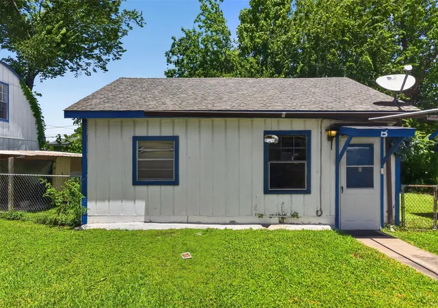 Photo 3 of Multi family home for sale at 1211 Beacon St #10, Houston, TX 77015 | MLS# 19195959 | Listing updated on 2026-08-02