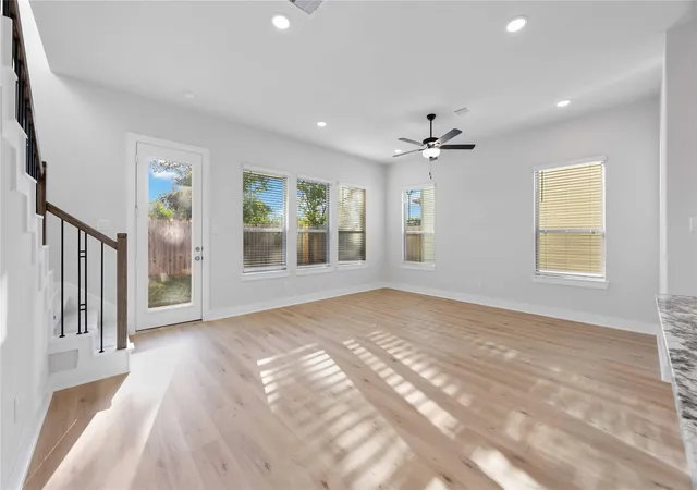3rd image of 3019 Ocean Cay Dr, Houston, TX 77047 | MLS# 58330685