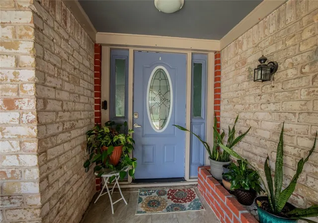2nd image of 5611 Long Creek Ln, Houston, TX 77088 | MLS# 41270055