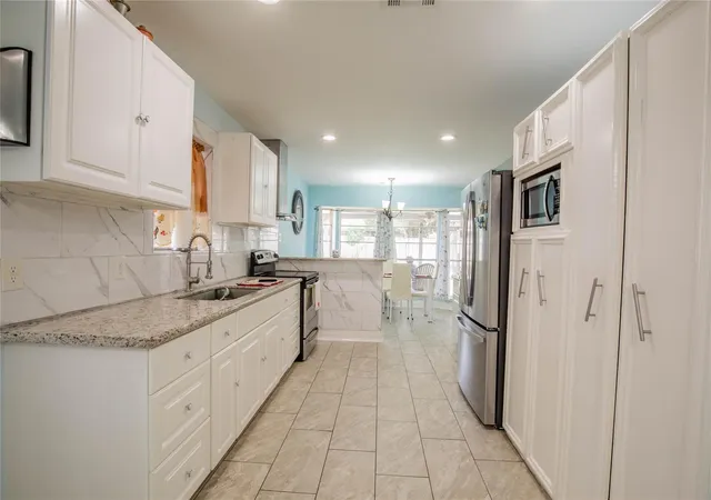 5th image of 5611 Long Creek Ln, Houston, TX 77088 | MLS# 41270055