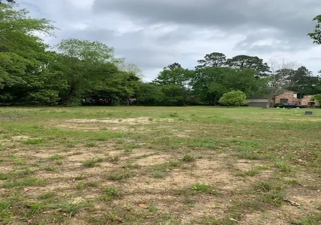 Photo 2 of Land for sale at 1215 Ashford Way, Kingwood, TX 77339 | MLS# 34516045 | Listing updated on 2026-01-27
