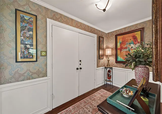 Photo 3 of Single family home for sale at 2623 Pomeran Dr, Houston, TX 77080 | MLS# 67563797 | Listing updated on 2026-09-20