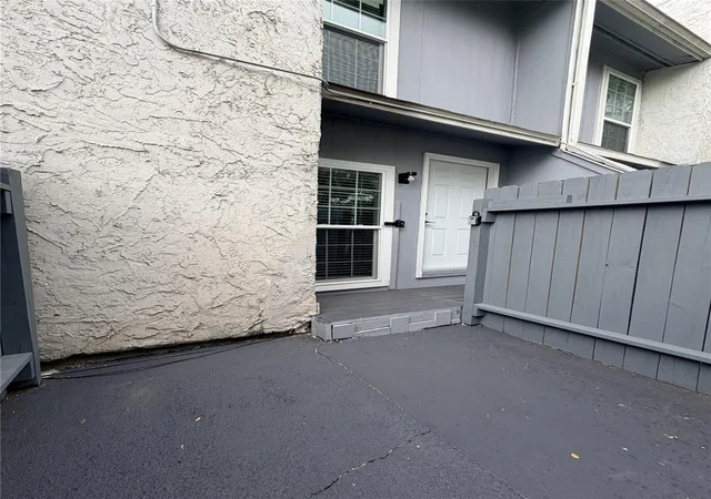 2nd image of 9550 Deering Dr, Houston, TX 77036