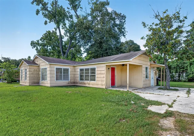 Homes for sale in Baytown, TX | 2101 E Fayle St, Baytown, TX 77520 | MLS# 42903456