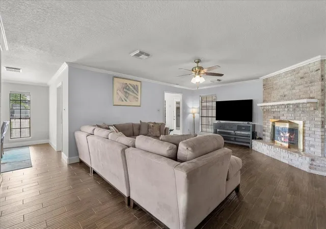 5th image of 13816 Carolyn St, Santa Fe, TX 77517 | MLS# 64375979