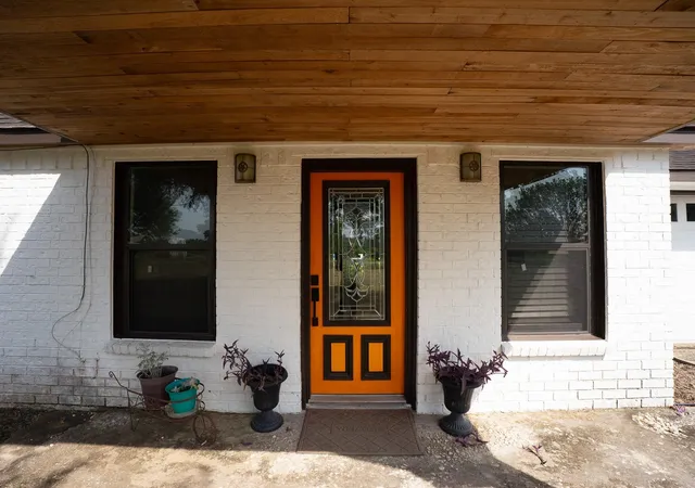 Photo 3 of Single family home for sale at 3015 Indian Acres St, Alvin, TX 77511 | MLS# 16250834 | Listing updated on 2026-10-09
