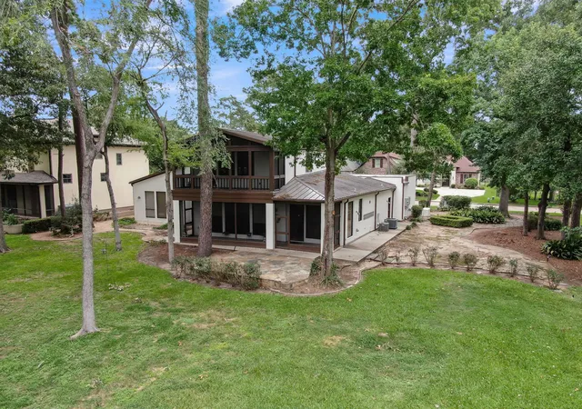 Photo 2 of Single family home for sale at 102 Wedgewood Dr W, Montgomery, TX 77356 | MLS# 7691977 | Listing updated on 2026-06-24