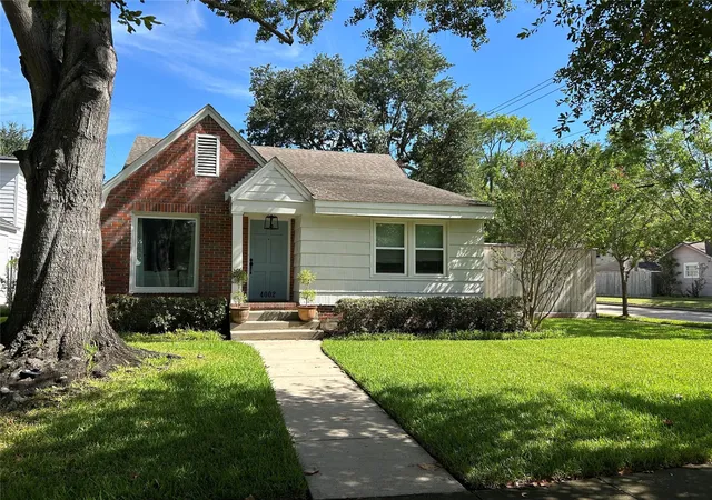Photo 1 of Single family home for sale at 4002 Milton St, West University Place, TX 77005 | MLS# 5252725 | Listing updated on 2026-08-29