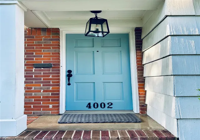 Photo 3 of Single family home for sale at 4002 Milton St, West University Place, TX 77005 | MLS# 5252725 | Listing updated on 2026-08-29