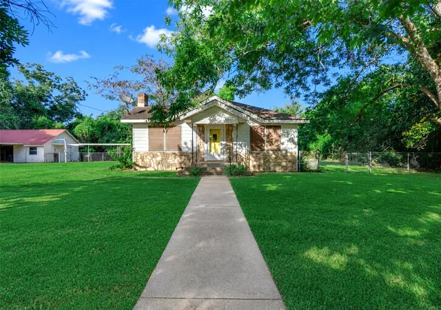 2nd image of 8725 Fm 524 Rd, Sweeny, TX 77480 | MLS# 50917936