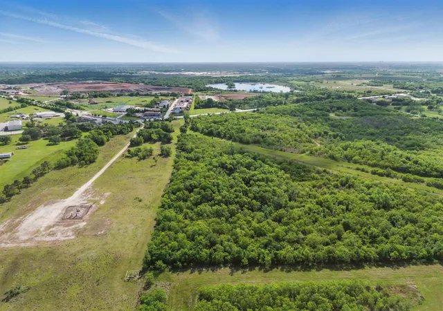 4th image of 17828 S Hwy 35, Pearland, TX 77511 | MLS# 70171300