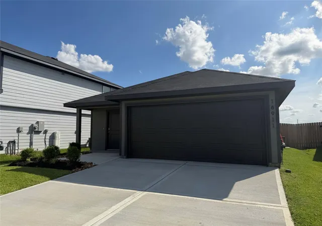 Photo 1 of Single family home for sale at 18911 Sunset Horizon Dr, Hockley, TX 77447 | MLS# 31579248 | Listing updated on 2026-10-09