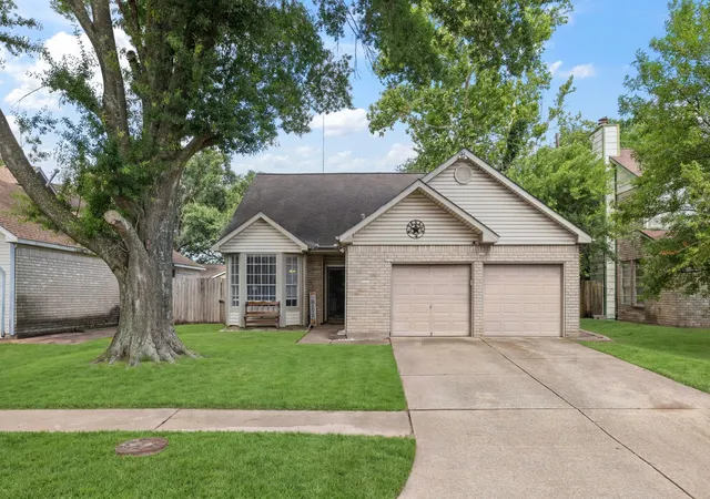 Photo 1 of Single family home for sale at 7707 Trl Blazer Dr, Houston, TX 77040 | MLS# 18545656 | Listing updated on 2026-08-04
