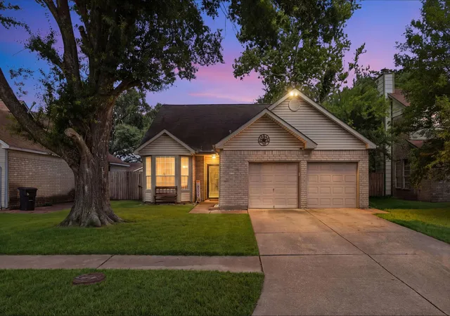 Photo 2 of Single family home for sale at 7707 Trl Blazer Dr, Houston, TX 77040 | MLS# 18545656 | Listing updated on 2026-08-04